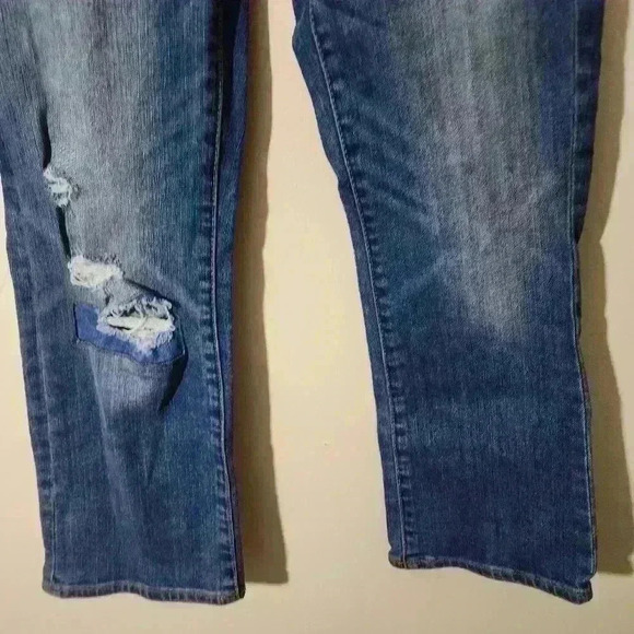 P2019 American eagle vintage flare medium wash size 26 short inseam 24 - Picture 4 of 6